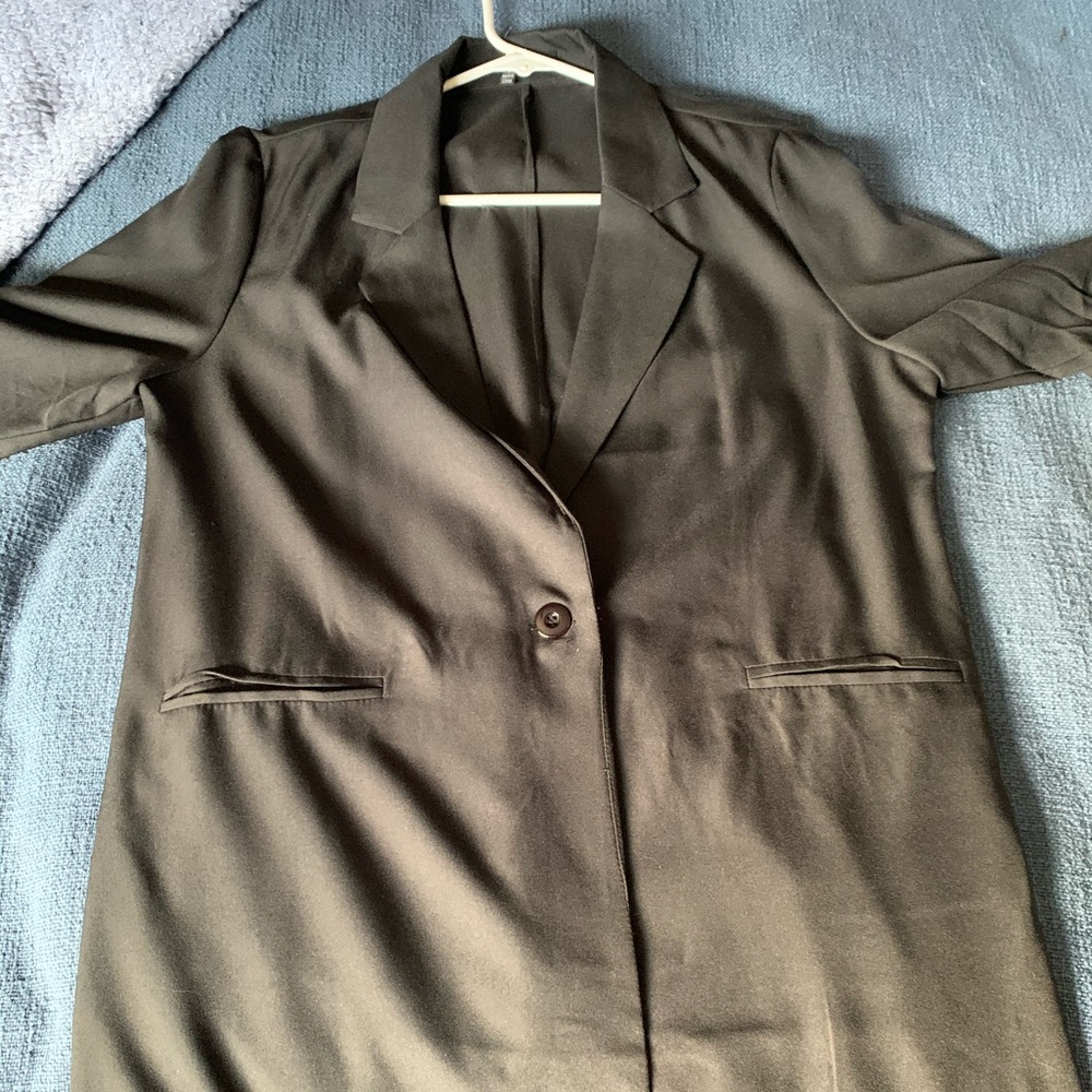 Long boutique suit jack, trench coat